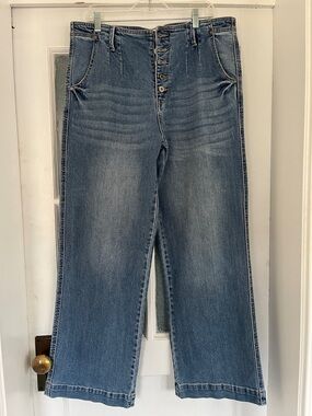 KanCan Women's High-Rise Wide-Leg Jeans - Light Blue Wash